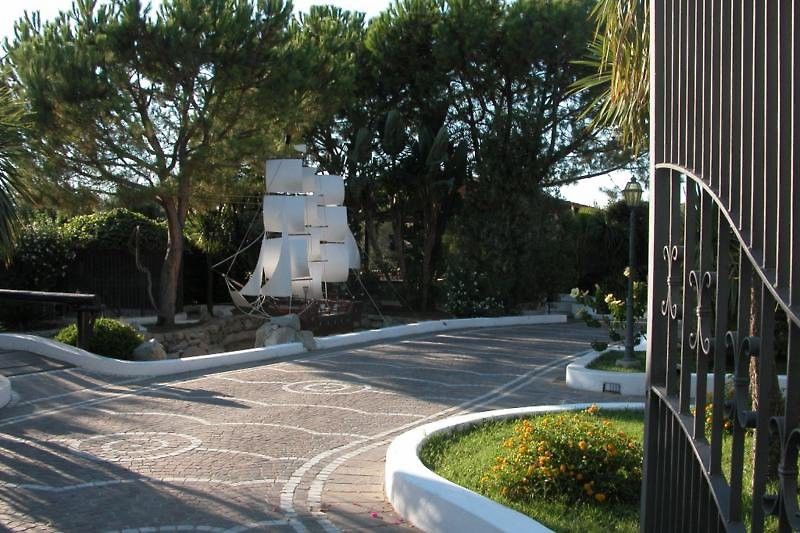 Hotel Tirreno Parghelia Exterior photo